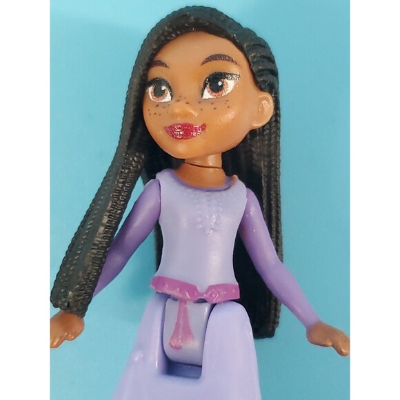 Disney Wish Star Reveals Capsule And Miniature Doll & Animal Friend - Picture 3 of 11